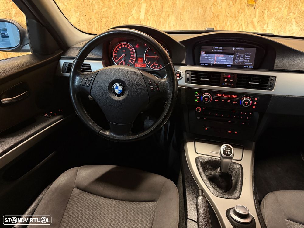 BMW 320 d Navigation - 13
