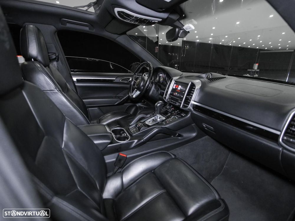 Porsche Cayenne S E-Hybrid Platinum Edition - 10