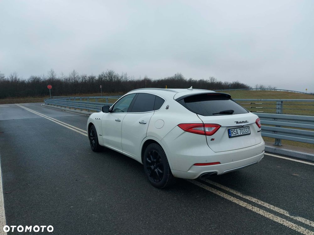 Maserati Levante Q4 GranLusso - 28
