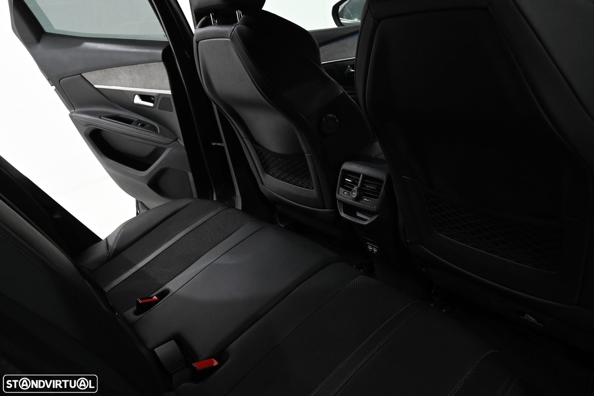 Peugeot 3008 1.5 BlueHDi GT Pack EAT8 - 14