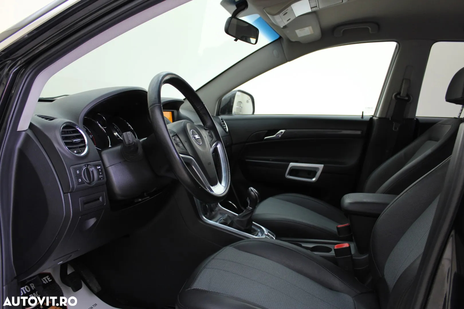 Opel Antara - 12