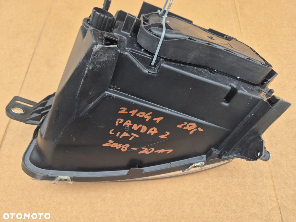 Fiat Panda reflektor prawy.2009-2012.Lifting - 9