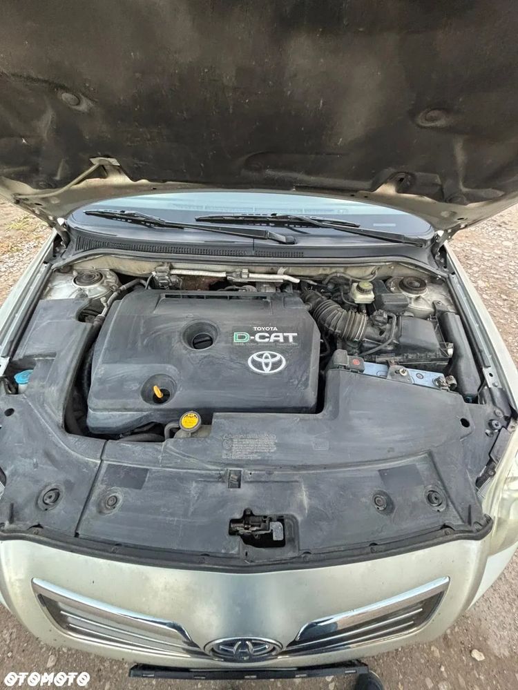 Toyota Avensis 2.2 D-4D Sol Plus 180 - 12