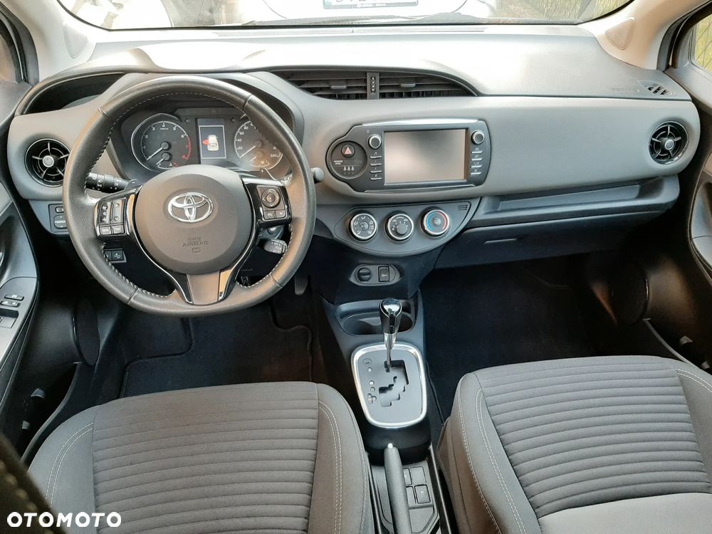 Toyota Yaris 1.5 Premium CVT - 9