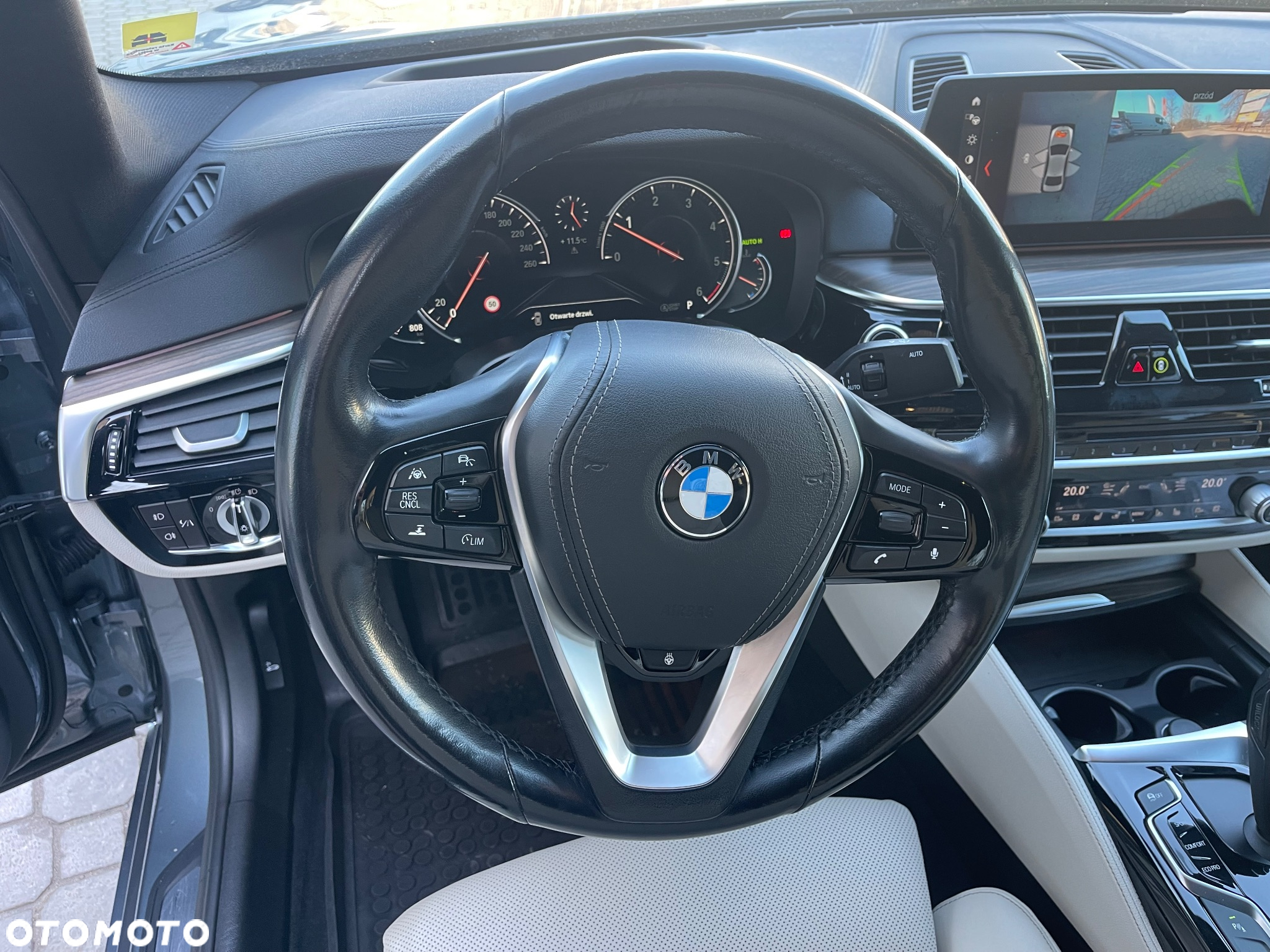 BMW Seria 5 520d xDrive Luxury Line - 17