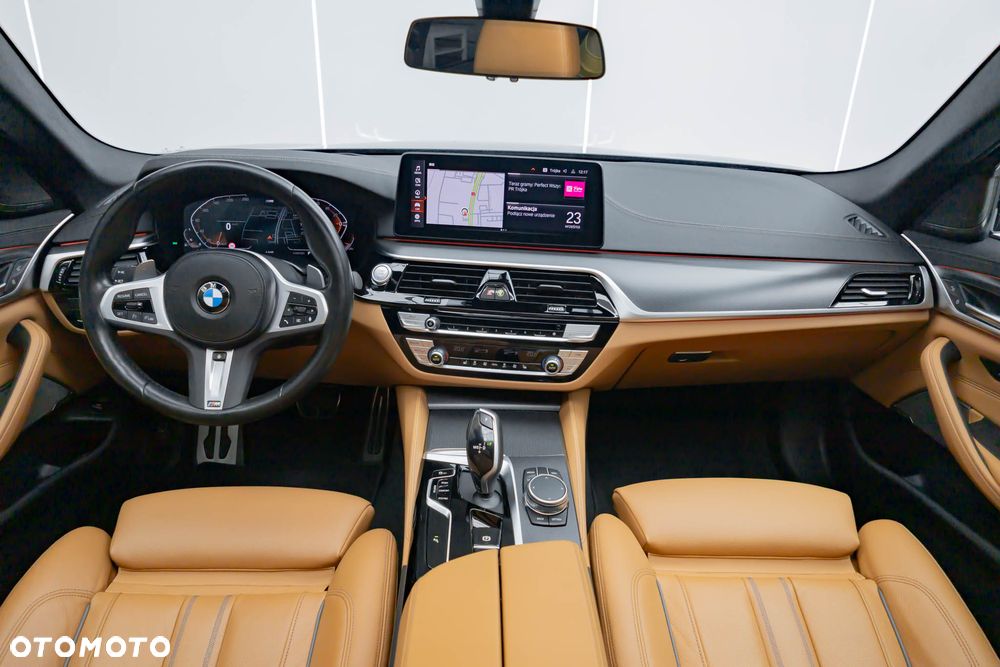 BMW Seria 5 540i xDrive mHEV M Sport sport - 18