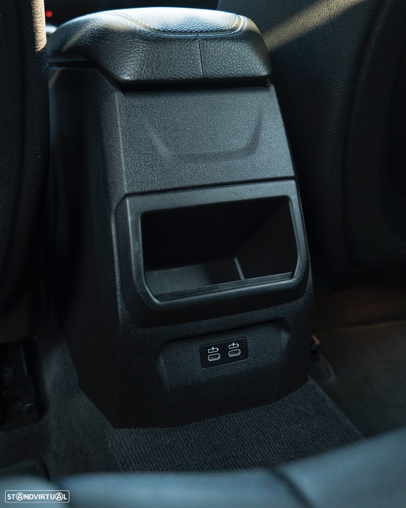 BMW 118 i Pack M Auto - 19
