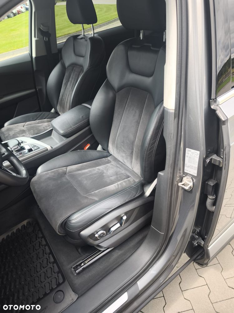 Audi Q7 - 13