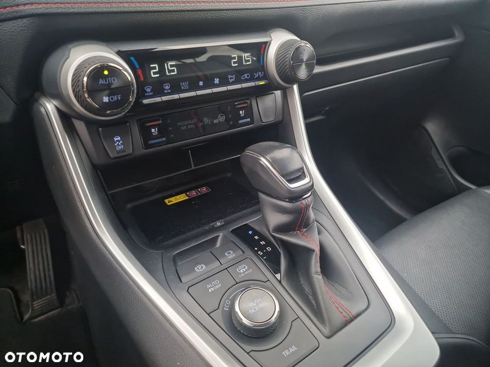 Toyota RAV4 - 25