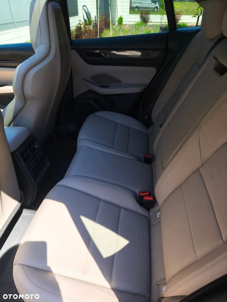 Porsche Macan - 25