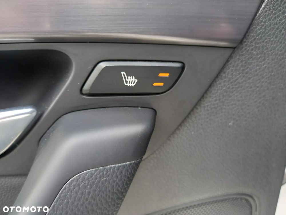 Hyundai i40 Kombi 2.0 Premium - 18