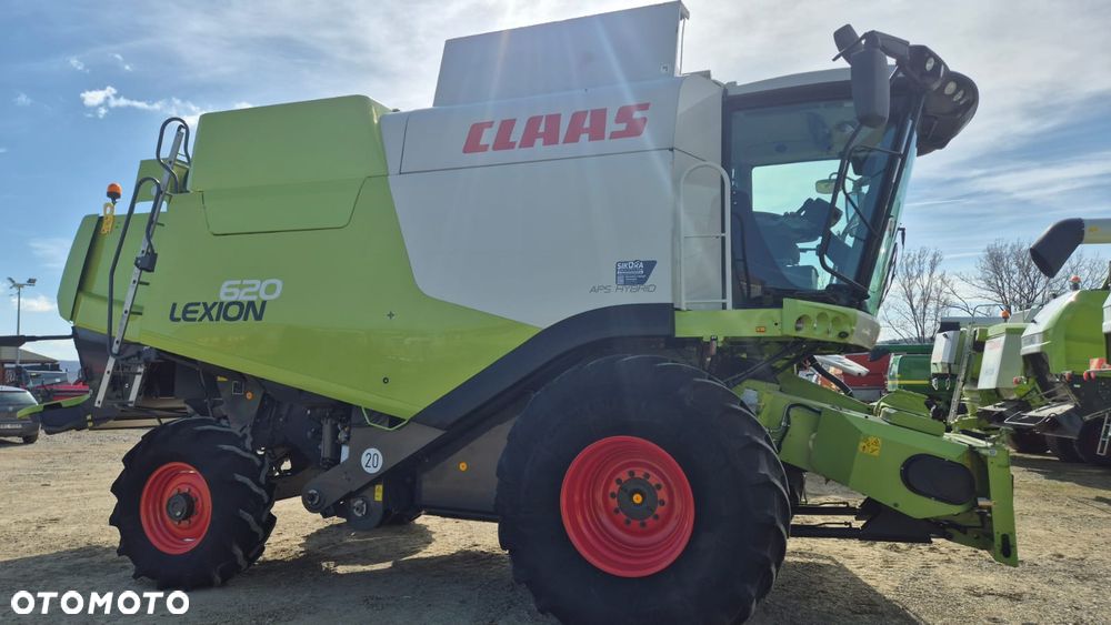 Claas Lexion 620 z hederem - 4