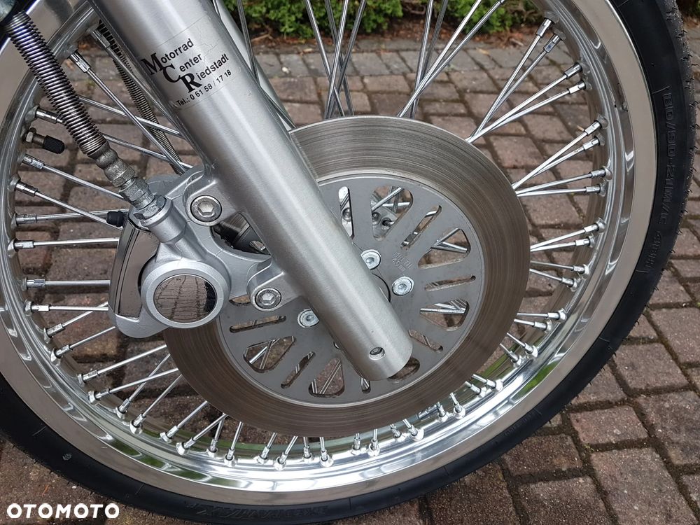 Suzuki Intruder - 11