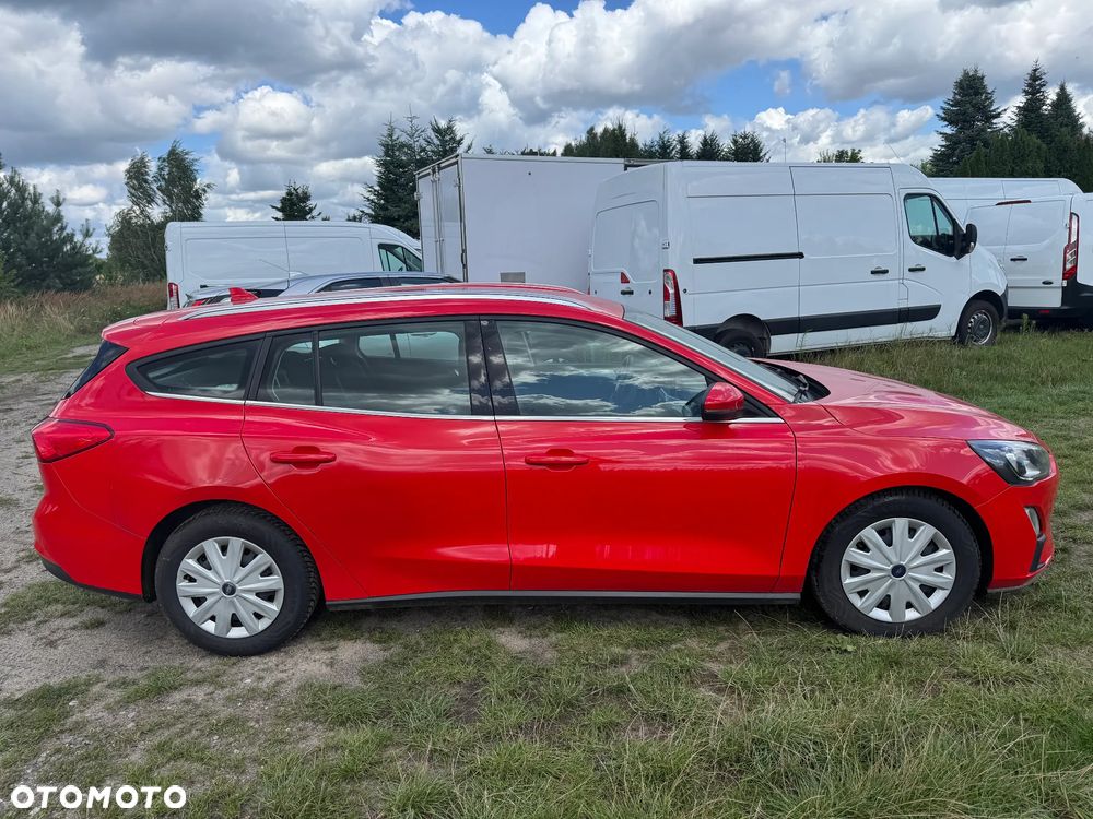 Ford Focus 1.5 EcoBlue Start-Stopp-System TITANIUM DESIGN - 4