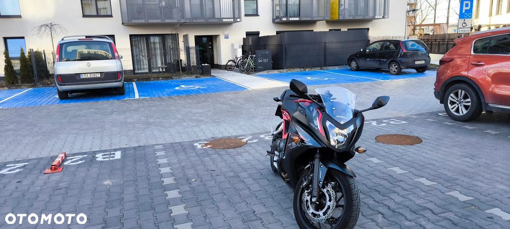 Honda CBR - 2