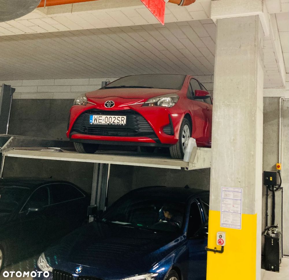 Toyota Yaris - 16