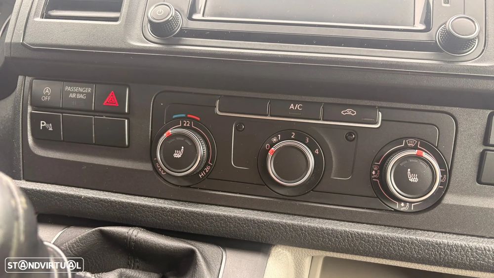 VW Transporter T6 Longa - 23