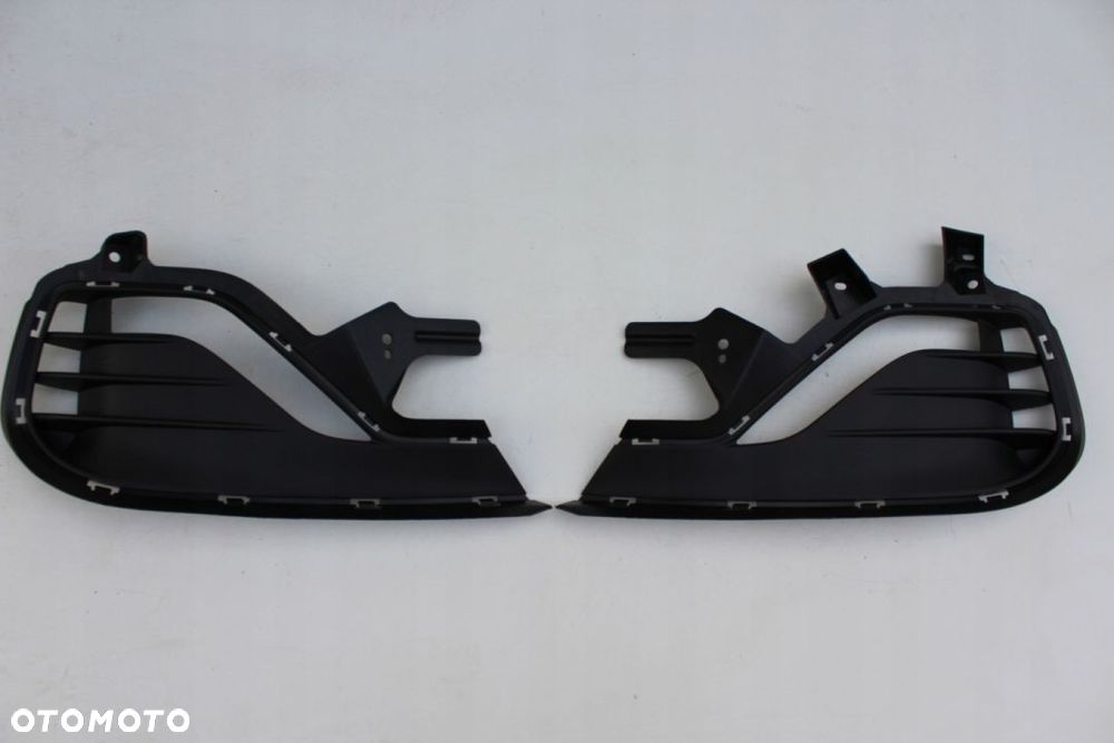 Hyundai I30 Fastback 2016- Kratka Zaślepka Led Nowa 86564-G4AC0 86563-G4AC0