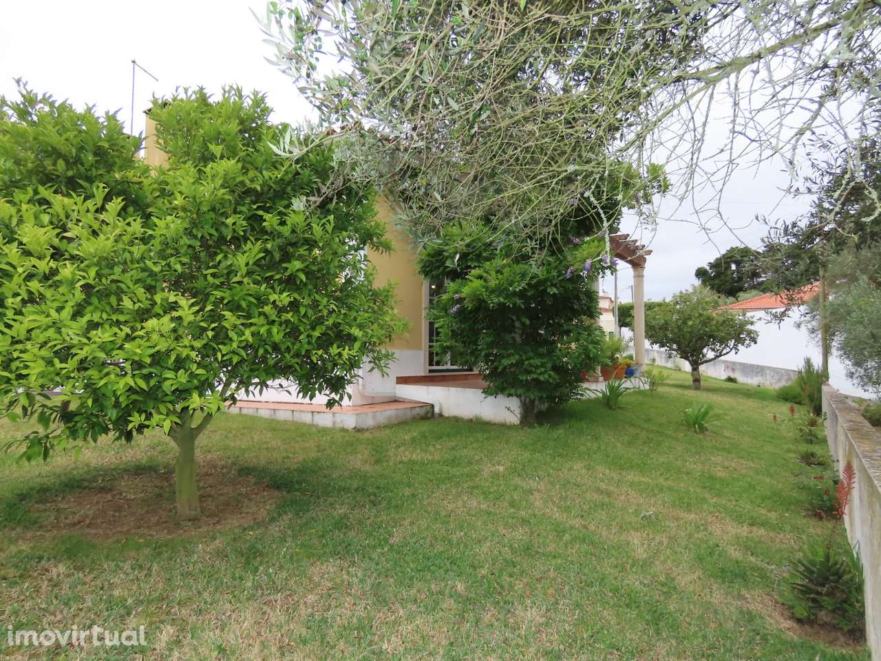 Moradia T3 isolada com jardim e garagem - Grande imagem: 3/18