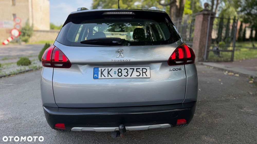 Peugeot 2008 - 6