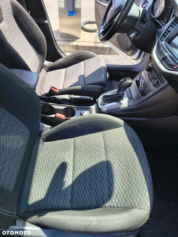 Opel Astra - 16