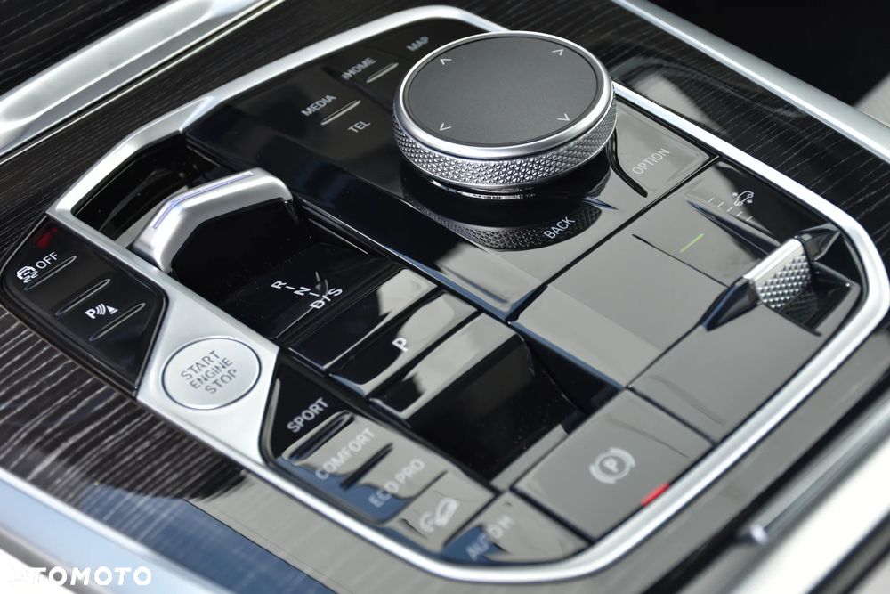 BMW X7 M60i xDrive mHEV sport - 26