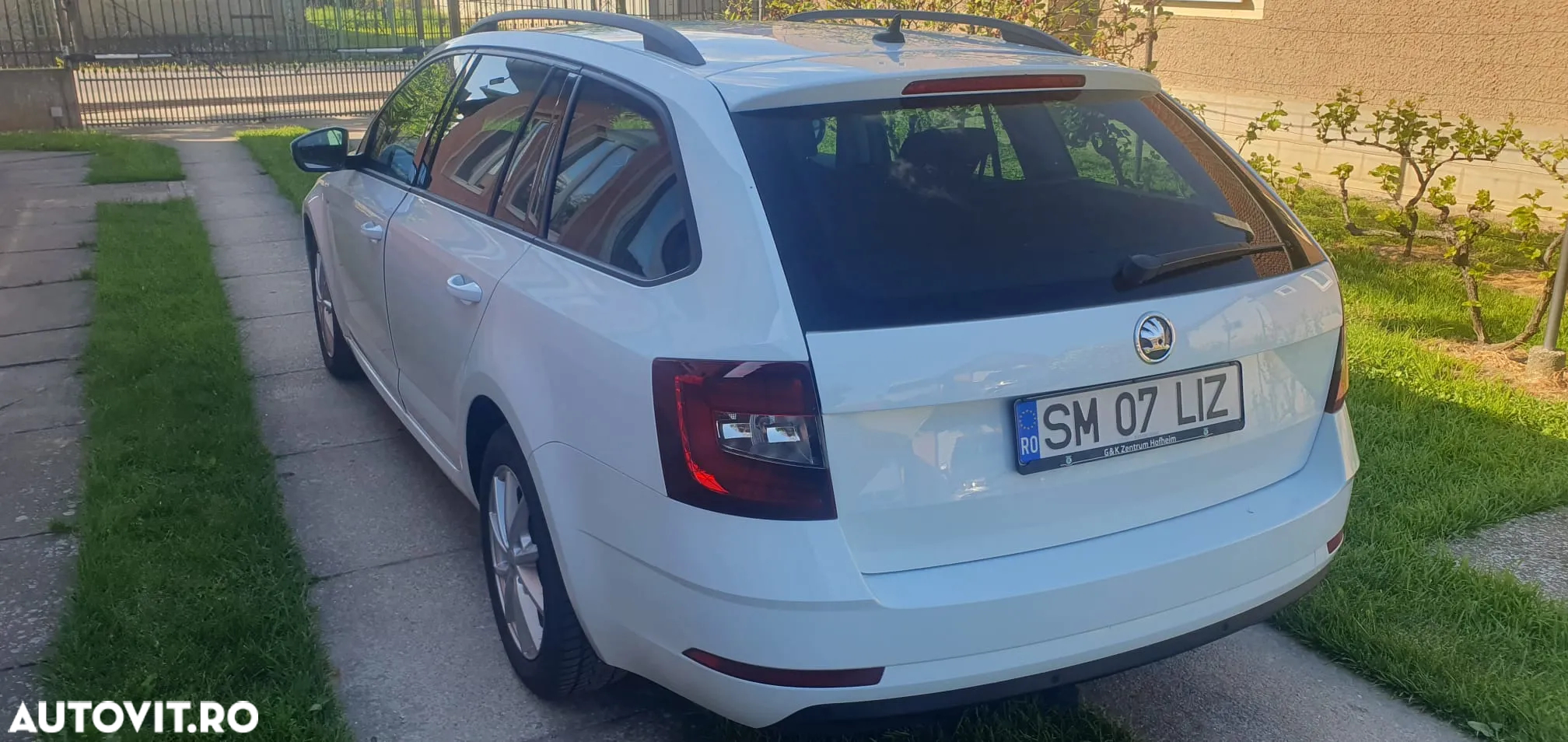 Skoda Octavia Combi Diesel 2.0 TDI Style - 3