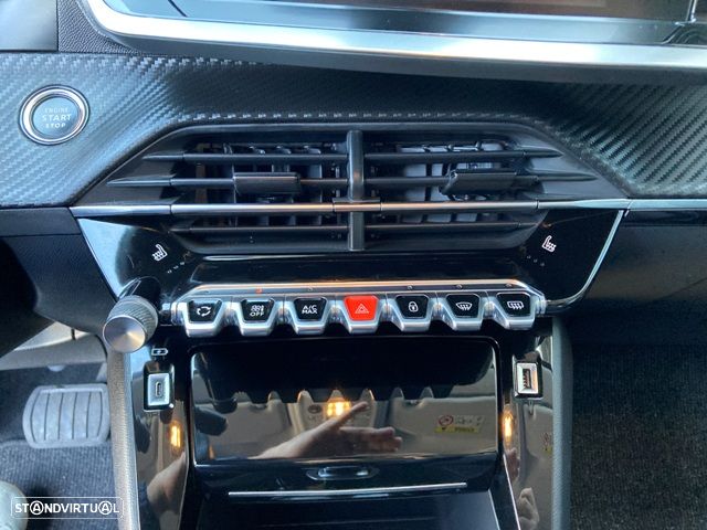 Peugeot e-208 Allure - 26