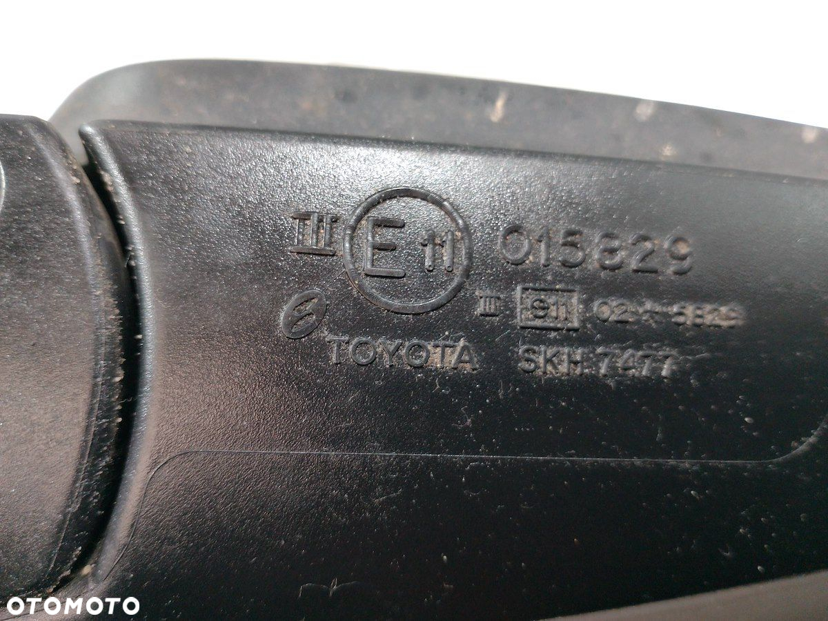 LUSTERKO PRAWE TOYOTA AVENSIS II T25 E11015829 1C0 - 5