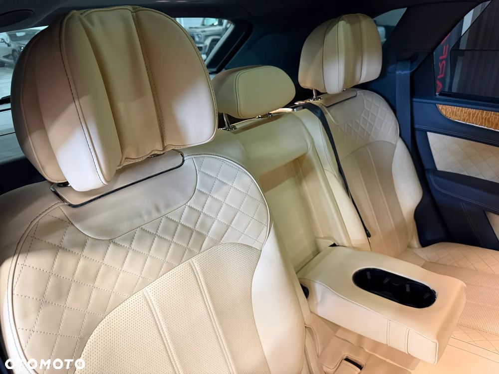Bentley Bentayga W12 - 33