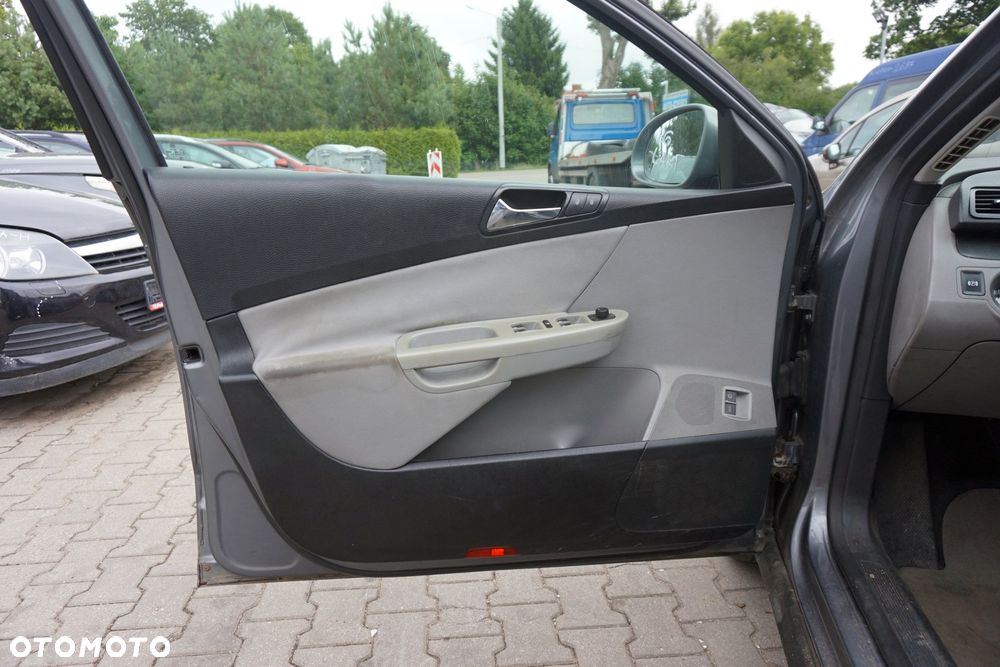 DRZWI PRZEDNIE LEWE PASSAT B6 KOMBI LA7T  SZARY VOLKSWAGEN 2005-2010 - 4