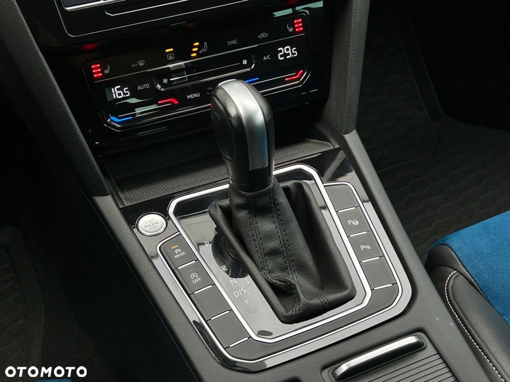 Volkswagen Passat 2.0 TDI EVO Elegance DSG - 25