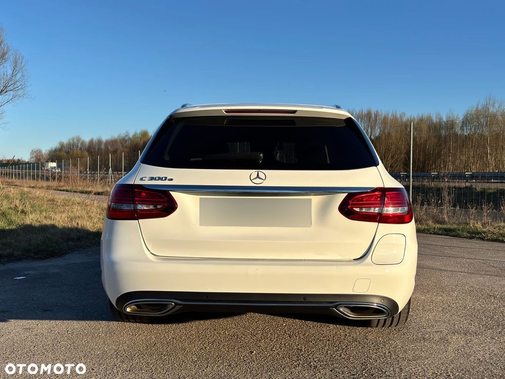 Mercedes-Benz Klasa C 300 e T 9G-TRONIC Avantgarde - 6