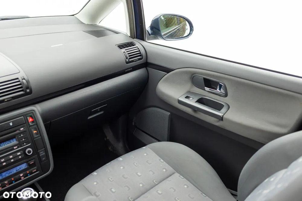 Volkswagen Sharan 1.8 5V Turbo Comfortline - 29