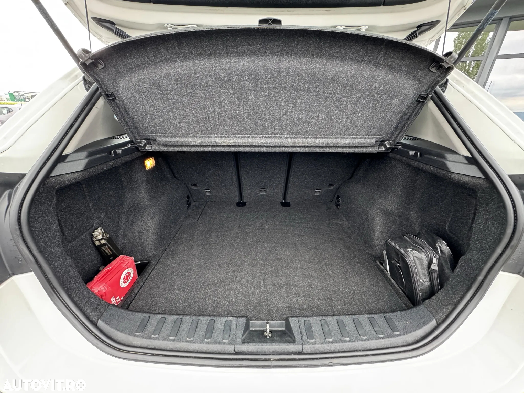 BMW X1 sDrive18d - 18