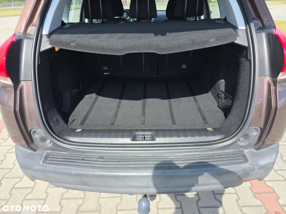 Peugeot 2008 1.6 e-HDi Active S&S - 8