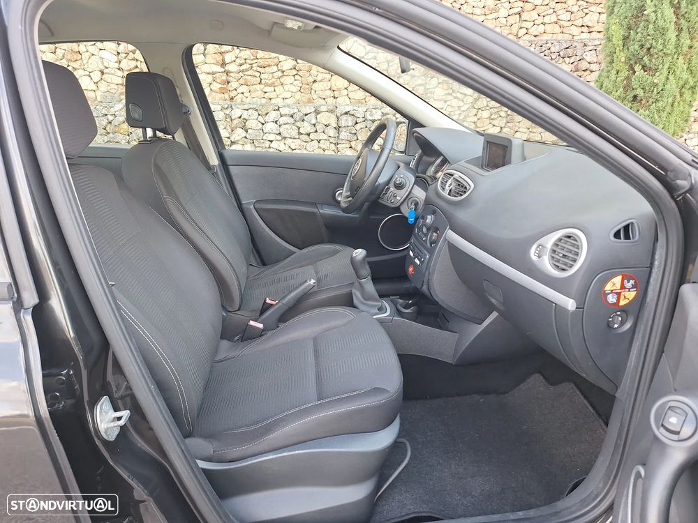Renault Clio 1.5 dCi Dynamique 98g - 6