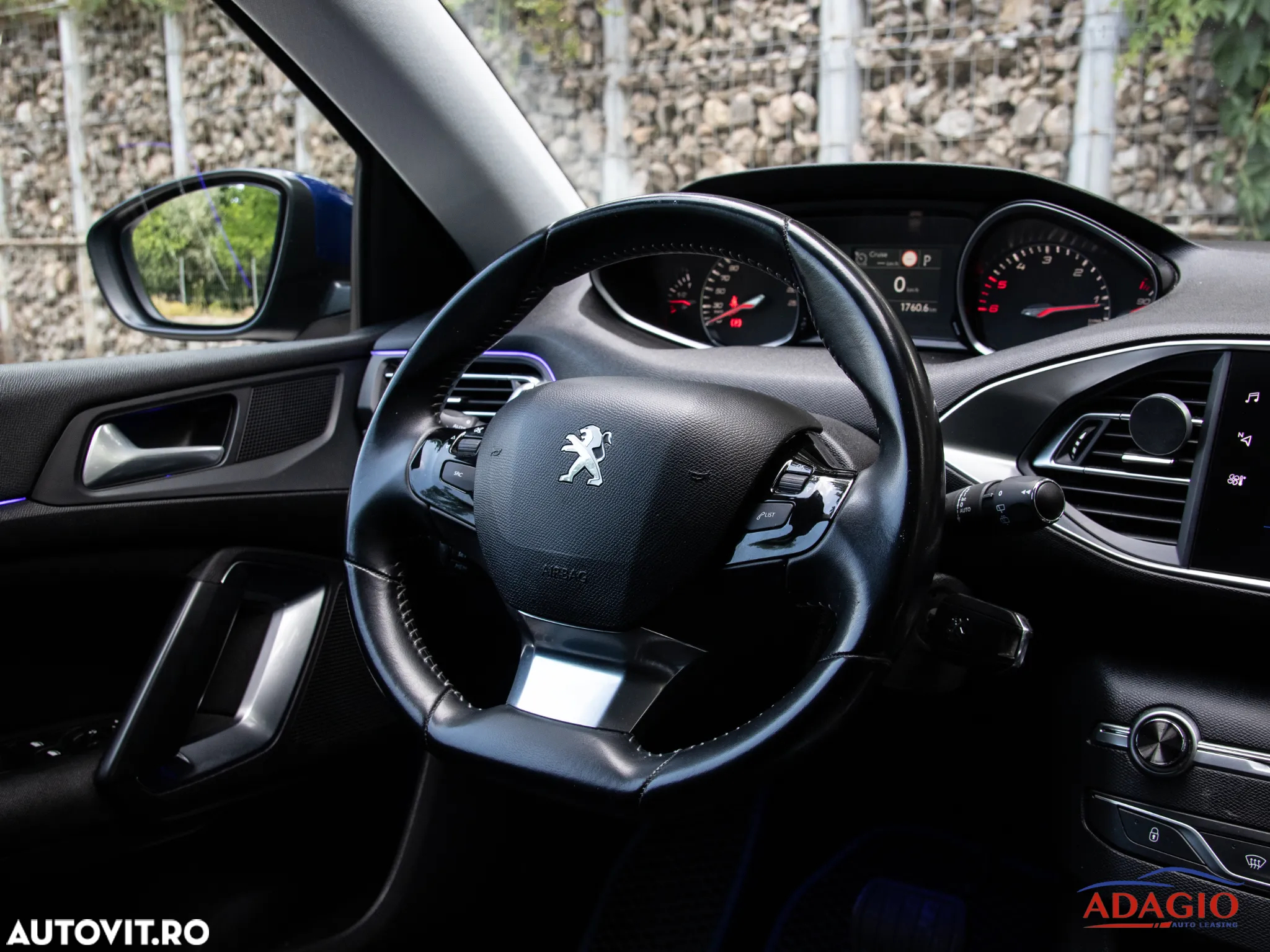 Peugeot 308 BlueHDi 130 EAT8 Style - 25