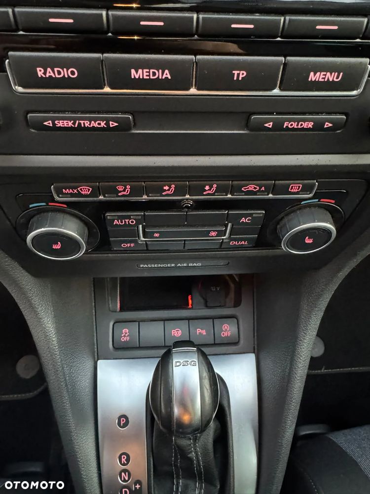 Volkswagen Golf - 16