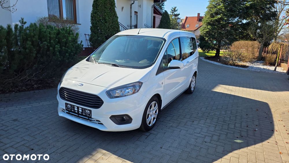 Ford Tourneo Courier - 1