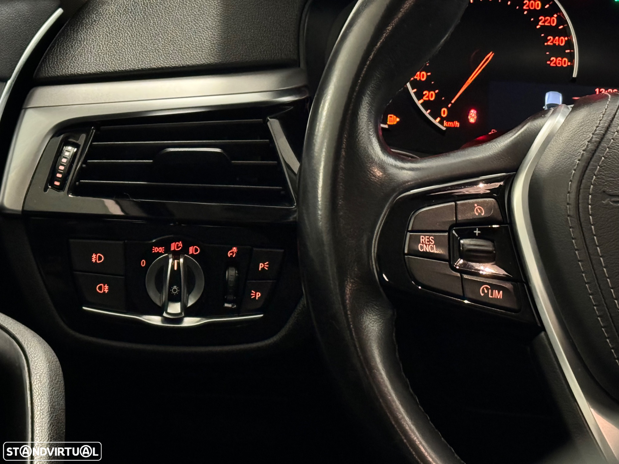 BMW 520 d Touring Aut. Sport Line - 19