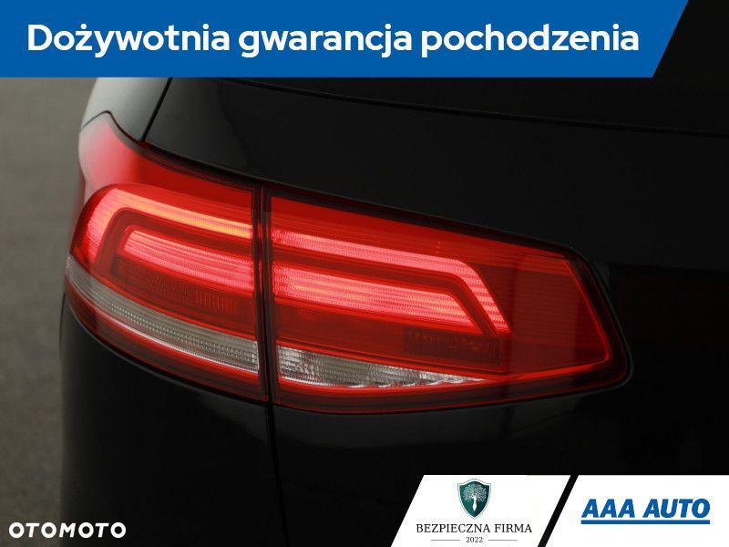 Volkswagen Passat Variant - 23