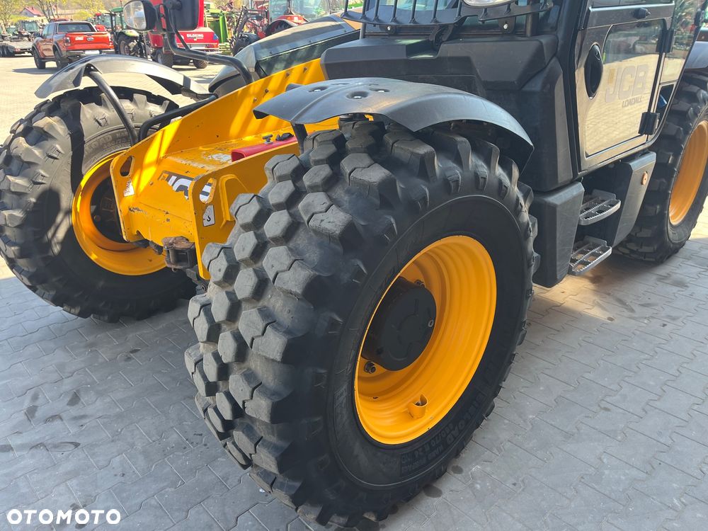 JCB 541-70 agri-plus - 11