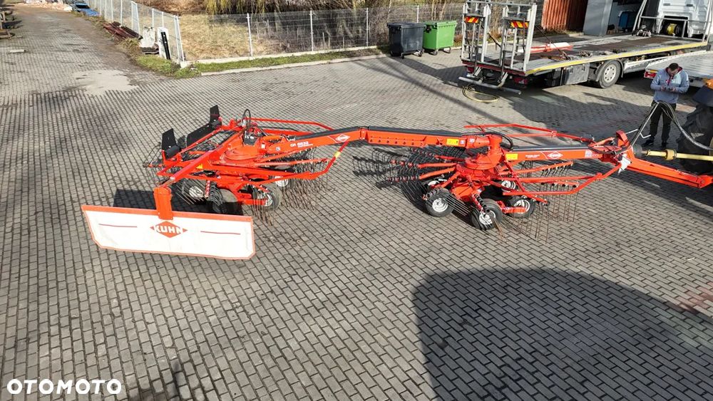 Kuhn ZGRABIARKA GA 6632 ZGRABIARKA KUHN 2 KARUZELE Zapraszam Posiadam wiele maszyn Ciagnik Prasa Kosiarka - 14