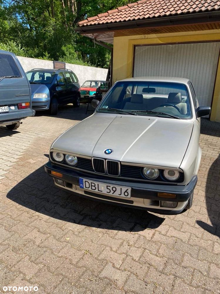 BMW Seria 3 318i - 2