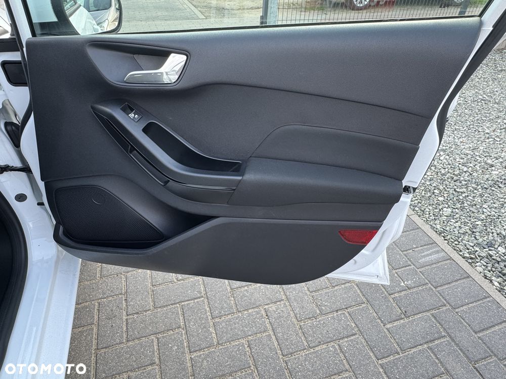 Ford Fiesta 1.1 S&S TREND - 24