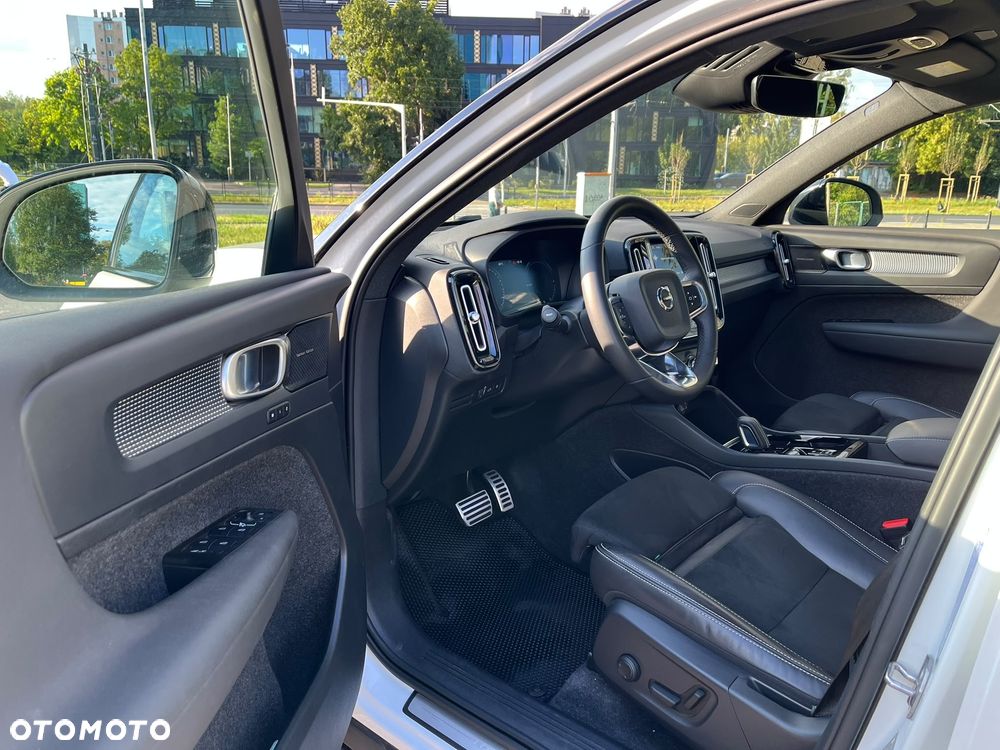Volvo XC 40 T5 AWD R-Design - 13