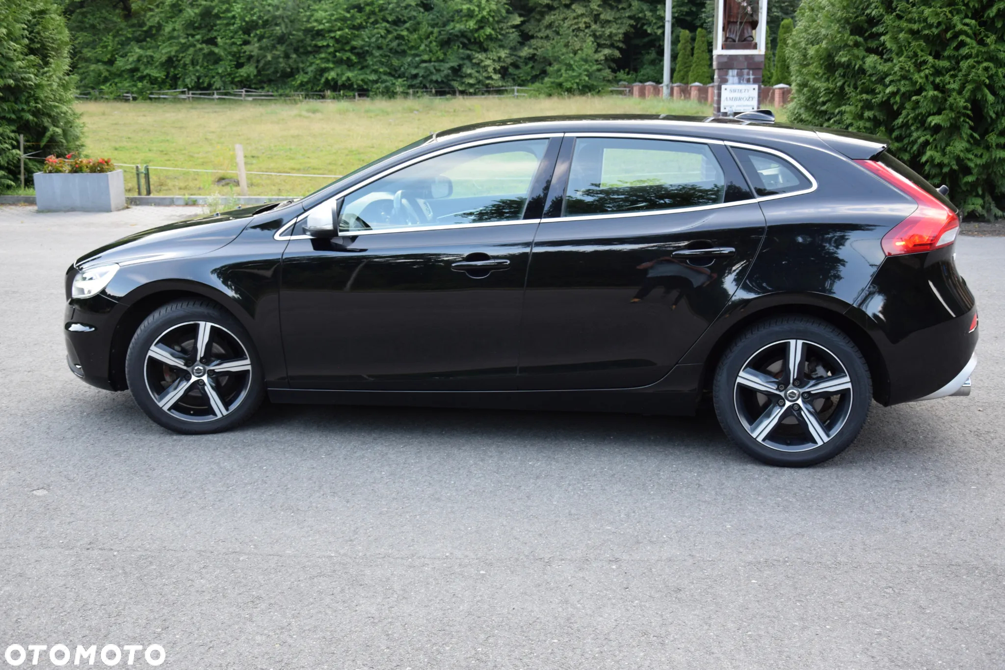Volvo V40 D2 Drive-E SCR R-Design Momentum - 9