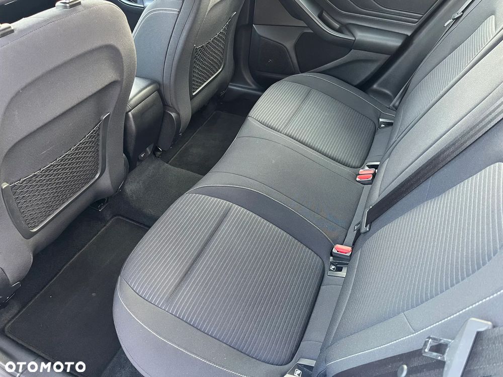 Ford Focus ver-1-5-ecoboost-active-business - 12