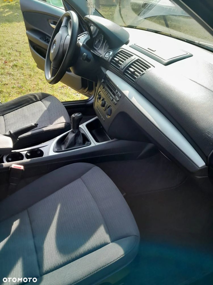 BMW Seria 1 116d - 25